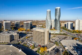 55 City Centre Dr, Mississauga, ON - Aerial  map view