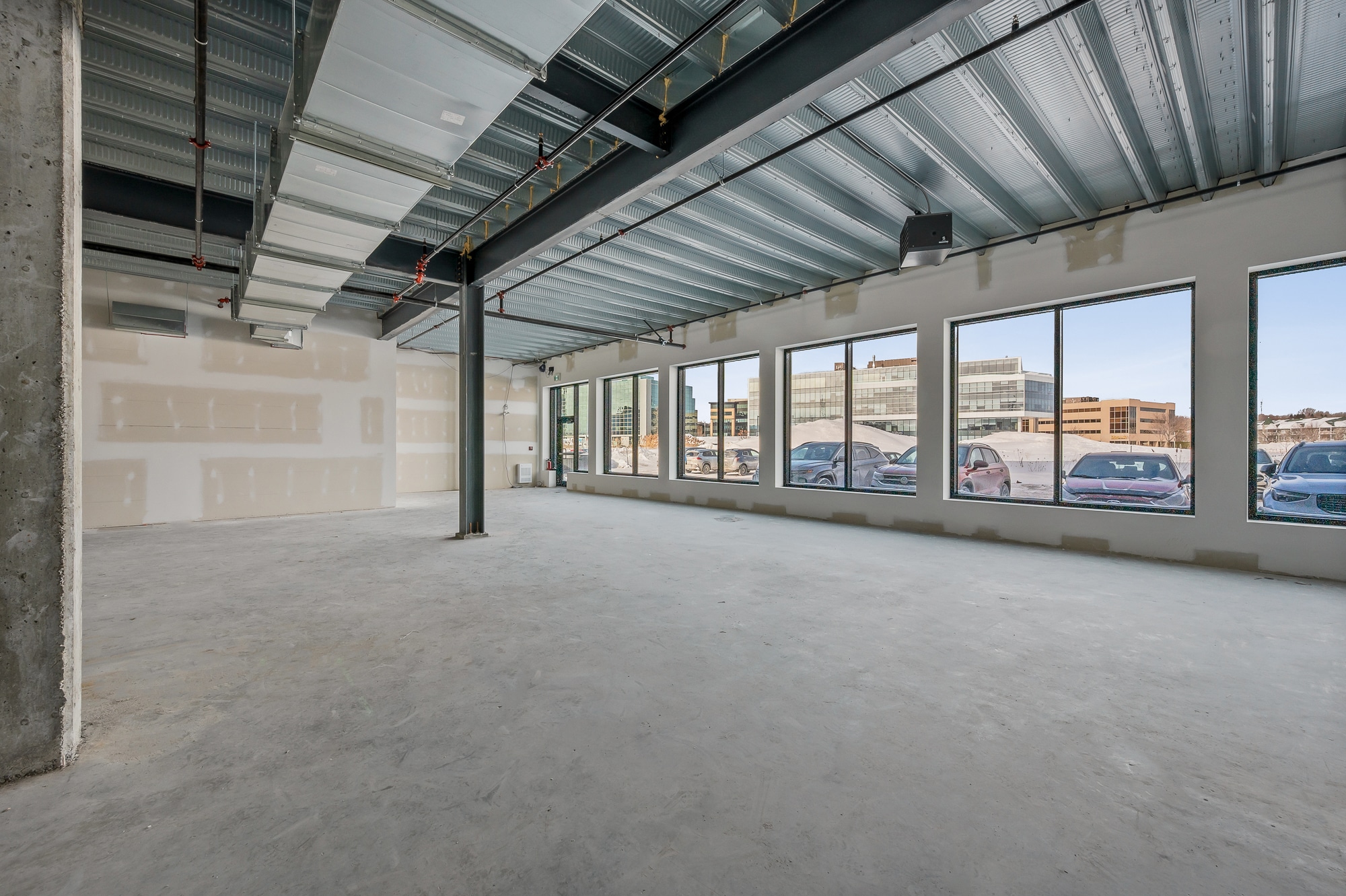 1280 Rue Du Blizzard, Québec, QC for lease Interior Photo- Image 1 of 6