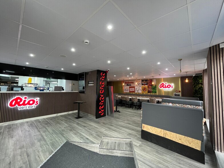 181 Cowbridge Rd E, Cardiff à vendre - Photo du bâtiment - Image 3 de 15