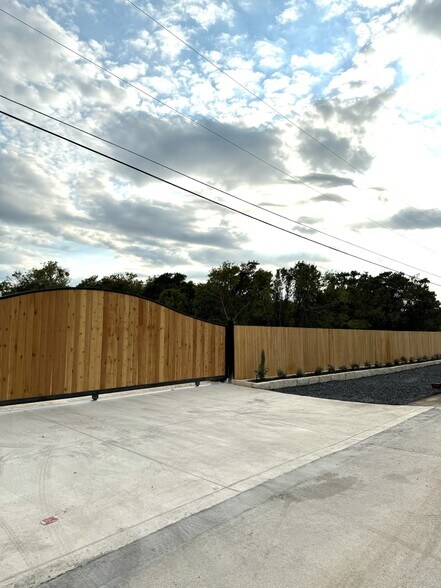 9602 Dewberry Path, Boerne, TX à louer - Photo du bâtiment - Image 3 de 15