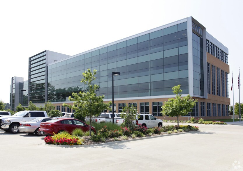 1000 Southwestern Energy Dr, Conway, AR à louer - Photo du bâtiment - Image 3 de 10