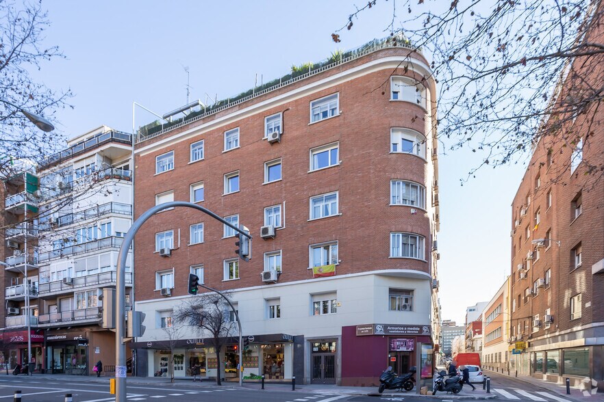 Calle López Hoyos, 76, Madrid, Madrid à louer - Photo principale - Image 1 de 3