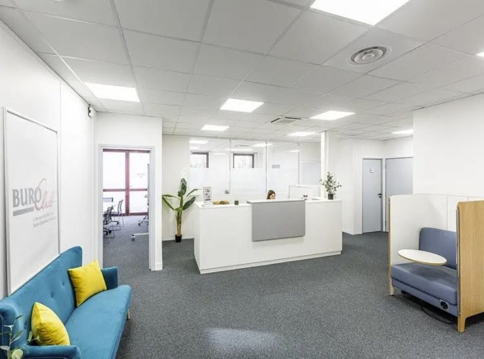 Office in Saint-Germain-en-Laye for lease Interior Photo- Image 1 of 5