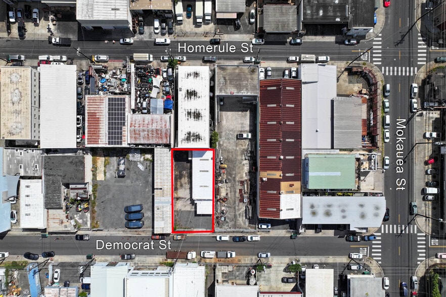 1924 Democrat St, Honolulu, HI à louer - Aérien - Image 3 de 17