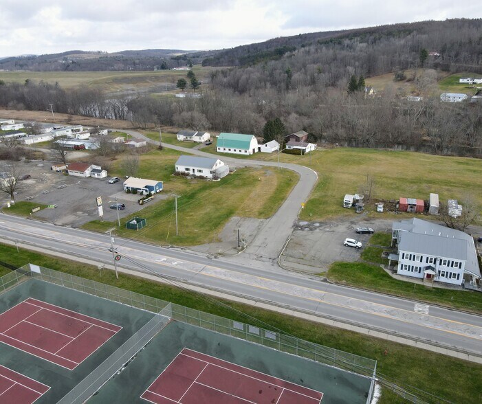 2870 Route 11, Whitney Point, NY à vendre - Photo du bâtiment - Image 1 de 5