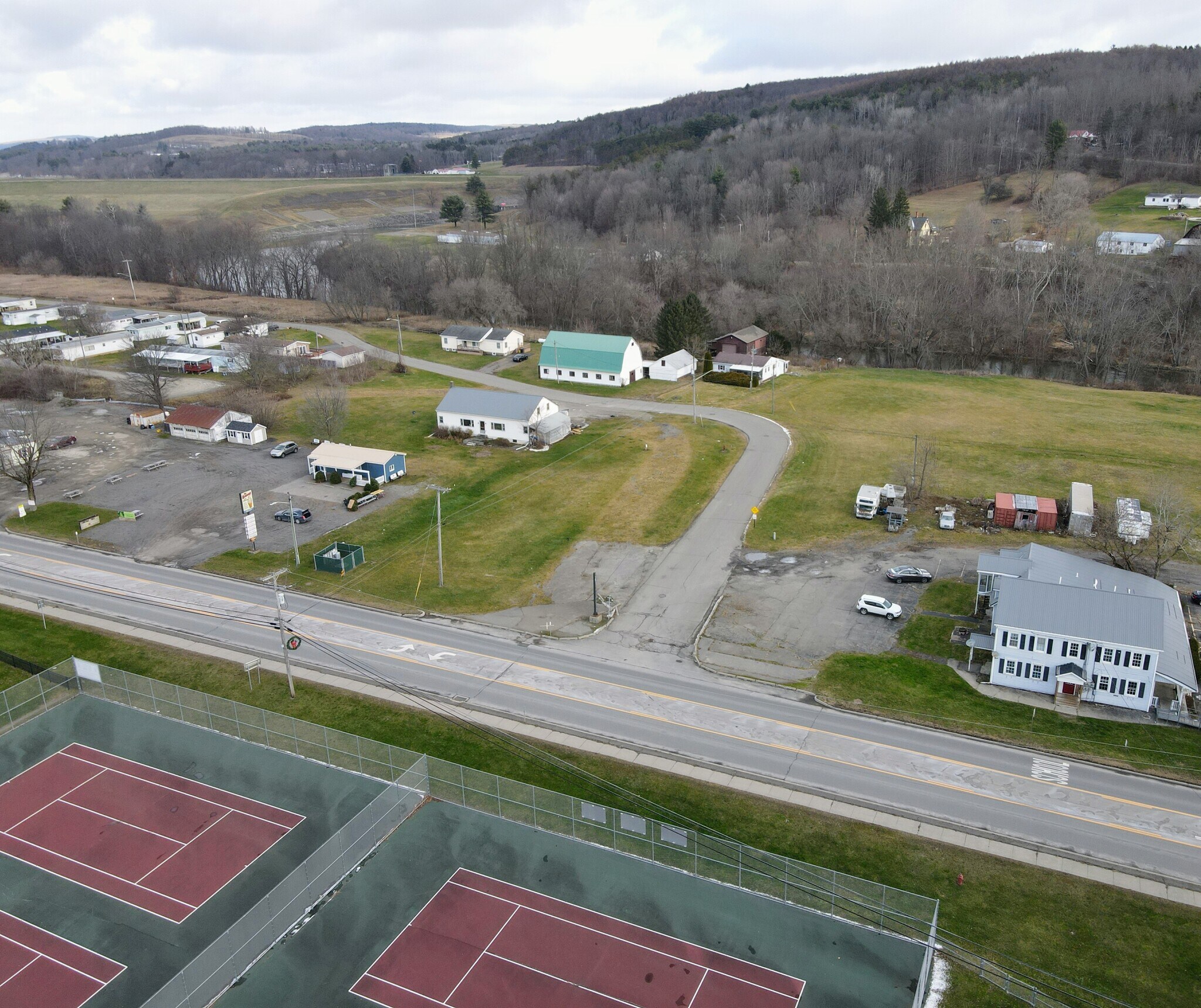 2870 Route 11, Whitney Point, NY à vendre Photo du bâtiment- Image 1 de 6