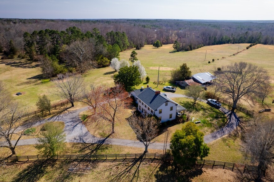 672 Boxwood Rd, Laurens, SC à vendre - Photo du bâtiment - Image 1 de 21