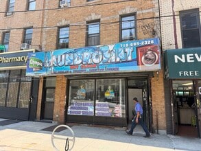 2106 Newtown ave, Queens, NY for lease Interior Photo- Image 1 of 4