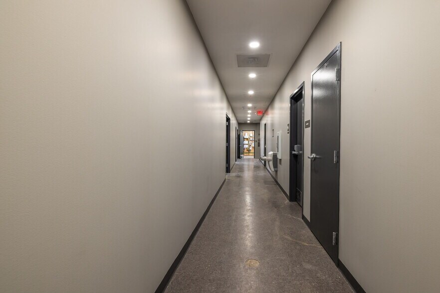 4100 Lindell Blvd, Saint Louis, MO à louer - Photo intérieure - Image 3 de 9