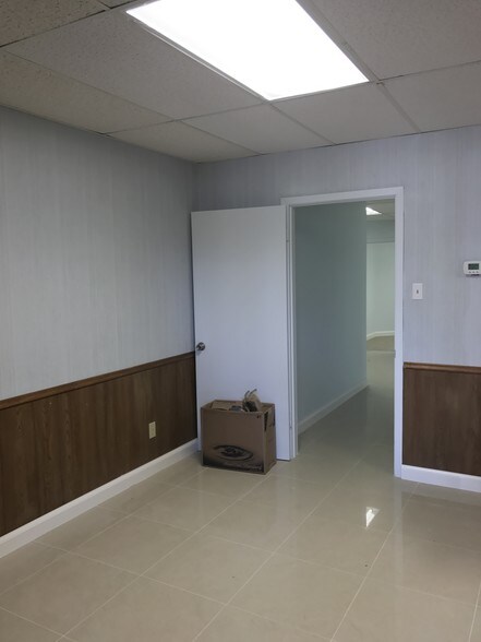 9801 Anderson Mill Rd, Austin, TX à vendre - Photo du bâtiment - Image 2 de 13