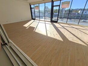 19307-19327 Ventura Blvd, Tarzana, CA for lease Interior Photo- Image 2 of 8