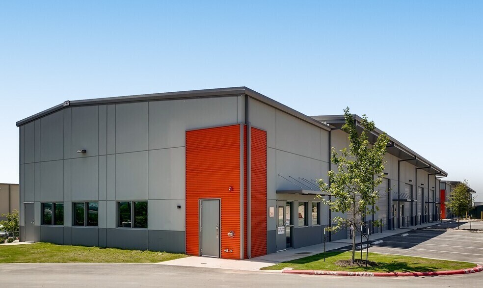 7637 Fm 3009, Schertz, TX à louer - Photo du bâtiment - Image 1 de 37
