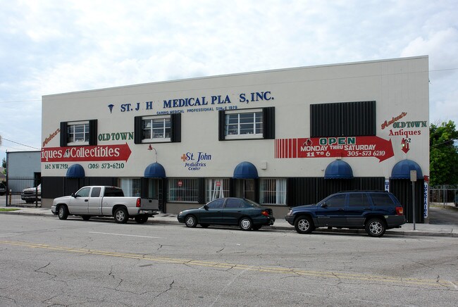 Plus de détails pour 150 NW 29th St, Miami, FL - Bureau/Commerce de détail à louer