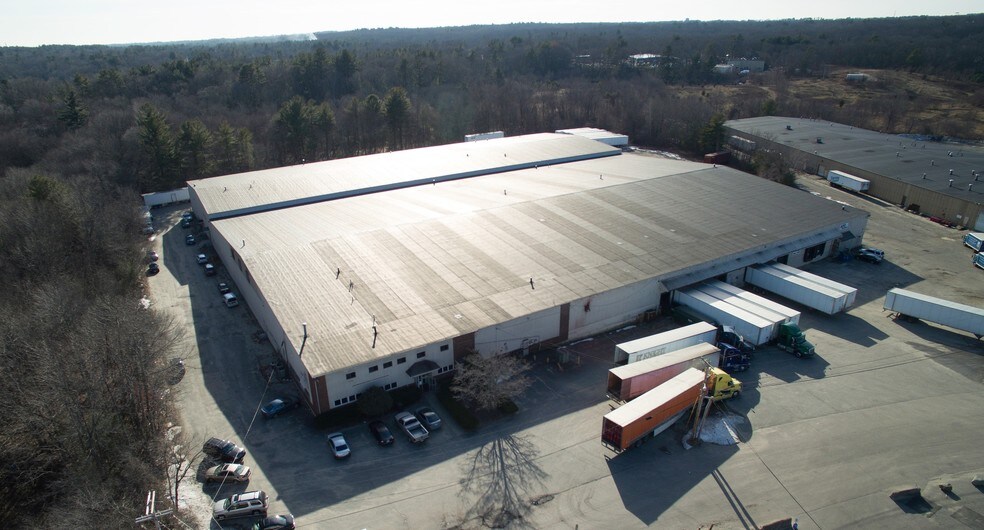 9-11 Mear Rd, Holbrook, MA à louer - Aérien - Image 1 de 5