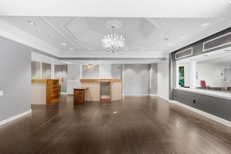 8911 Lakewood Dr, Windsor, CA for lease Interior Photo- Image 2 of 6