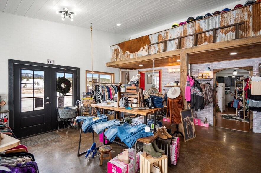 330 W US-14 Hwy, Sundance, WY à vendre - Photo intérieure - Image 3 de 31