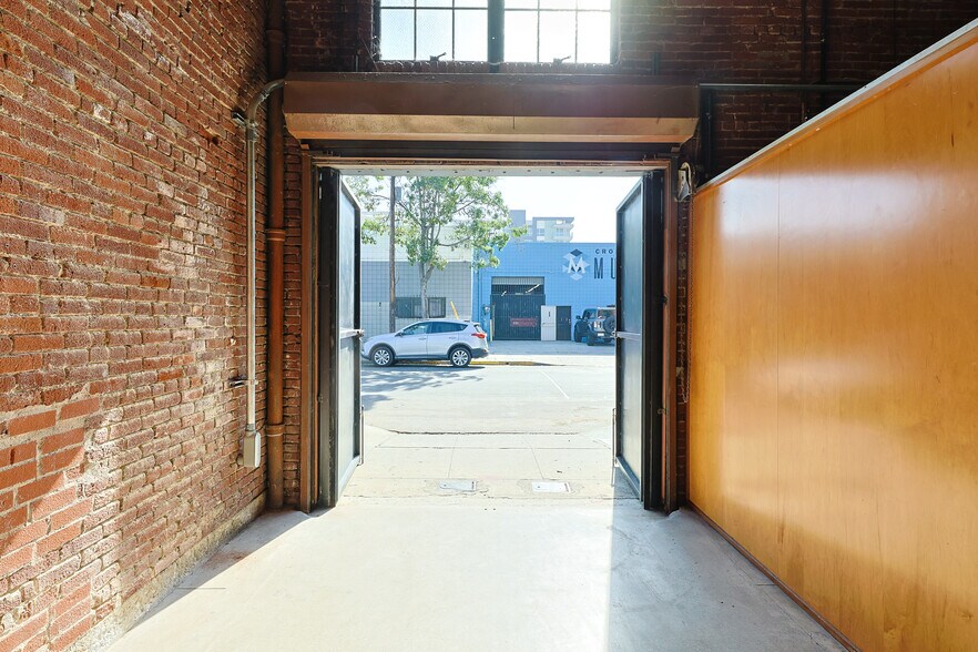 1354-1358 S Grand Ave, Los Angeles, CA à louer - Photo du bâtiment - Image 3 de 8