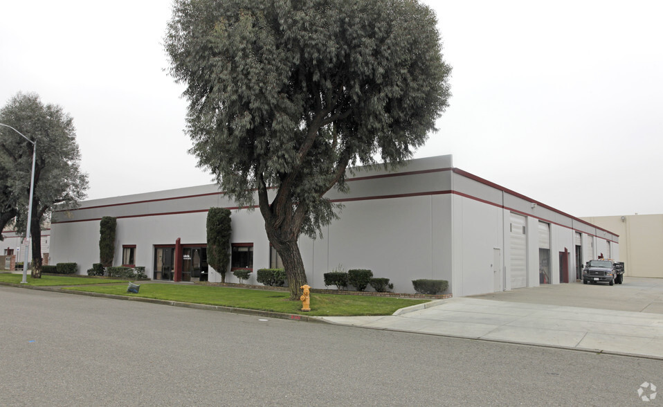 2416 Radley Ct, Hayward, CA for lease - Building Photo - Image 3 of 3