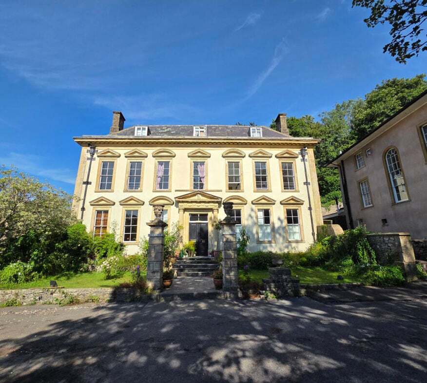 4 Coombe Ln, Shepton Mallet for sale Primary Photo- Image 1 of 25