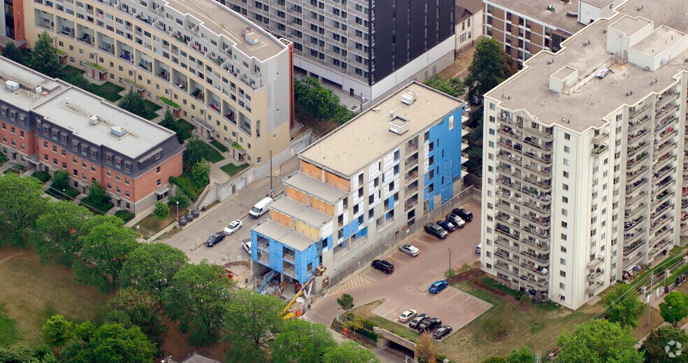 51 David St, Kitchener, ON à vendre - Aérien - Image 3 de 4
