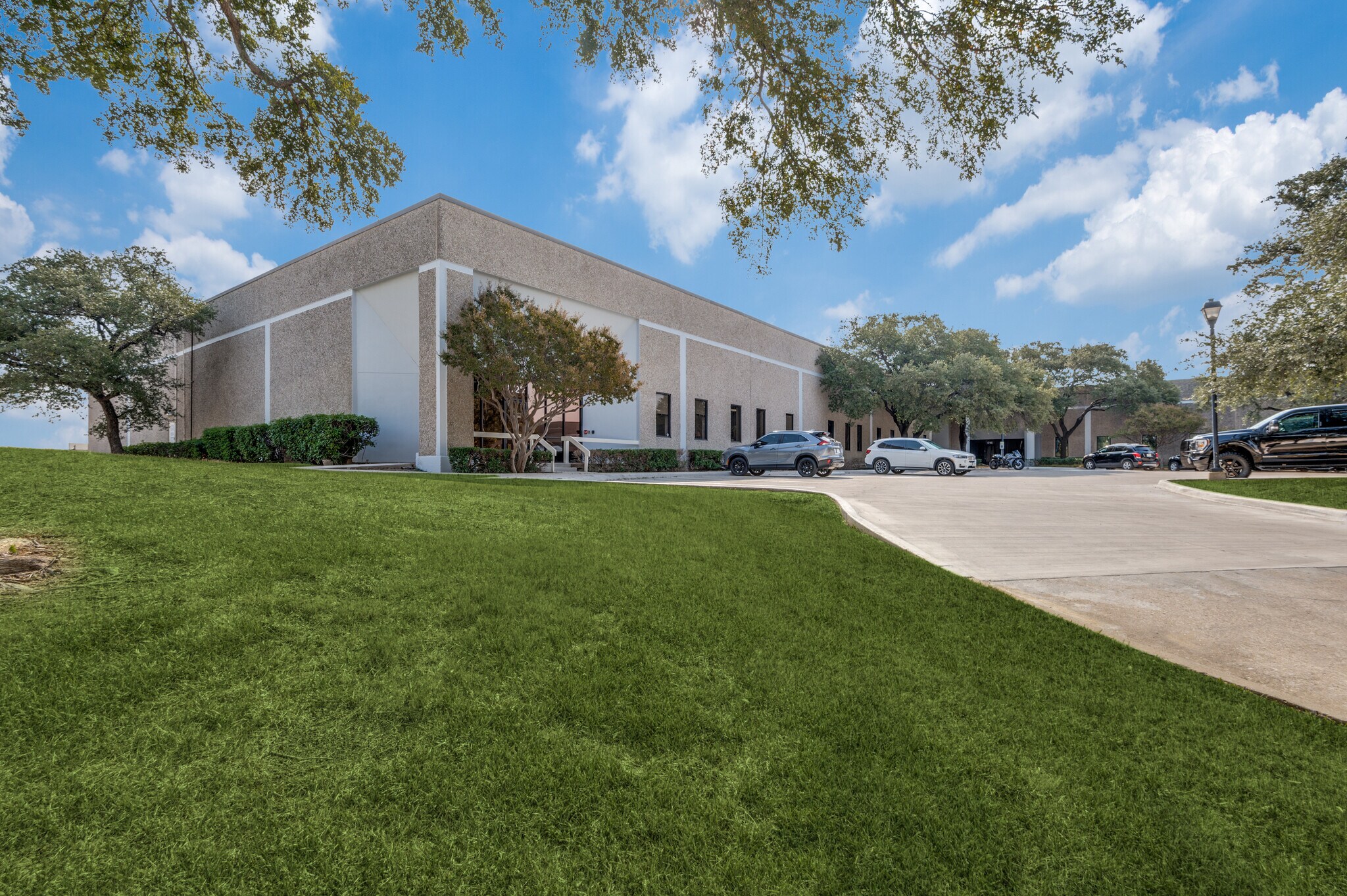 1720-1750 Hurd Dr, Irving, TX for lease Building Photo- Image 1 of 16