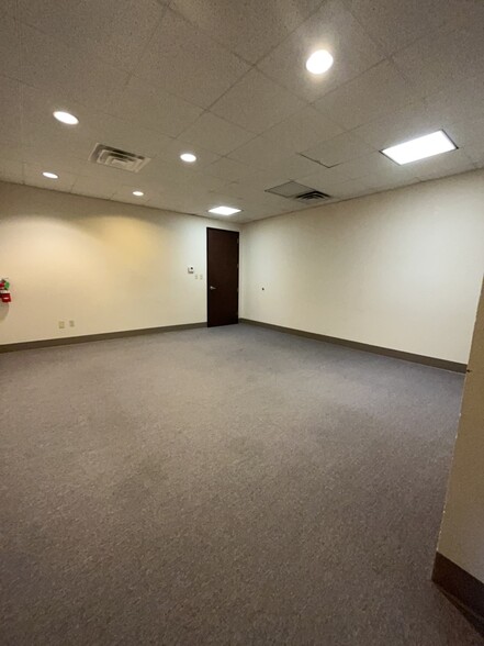 100 W Central Texas Expy, Harker Heights, TX for lease - Building Photo - Image 3 of 12