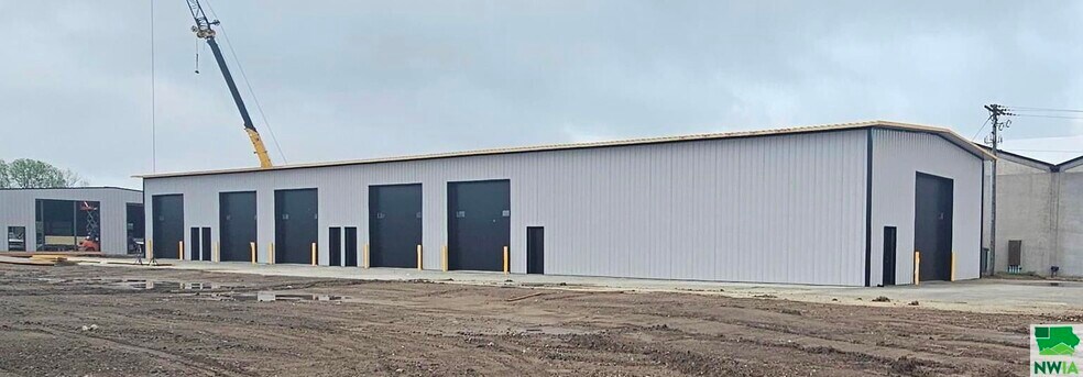 1709 E Hwy 20, Lawton, IA à louer - Photo du bâtiment - Image 2 de 6