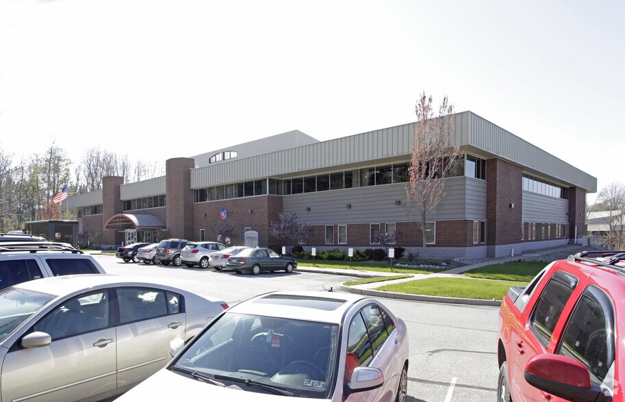 5300 Knowledge Pkwy, Erie, PA à louer - Photo du bâtiment - Image 2 de 3