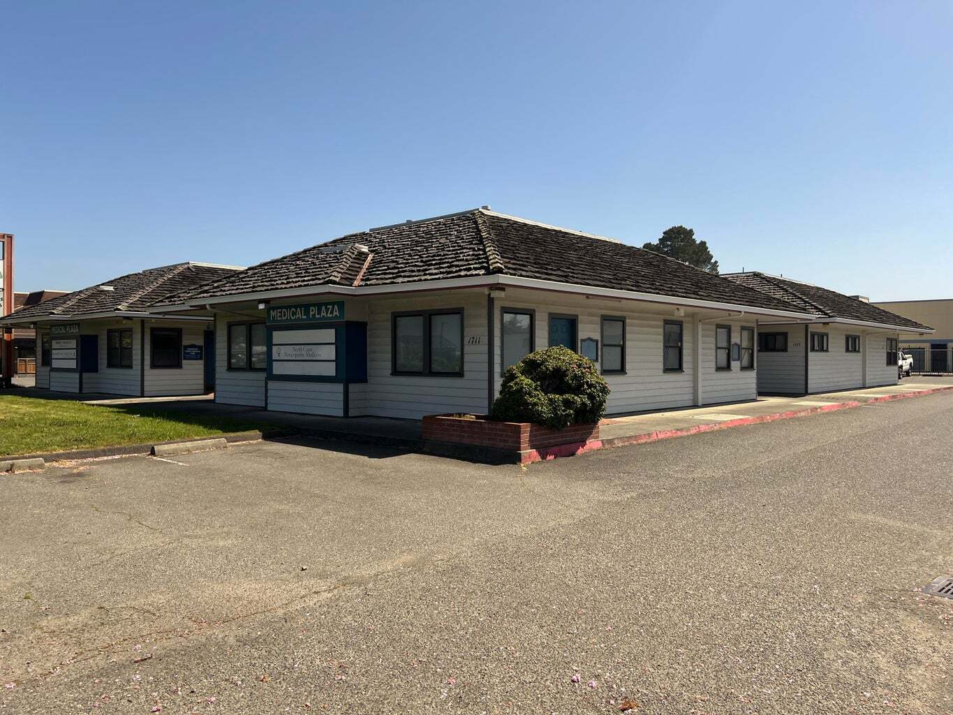 1711-1737 Central Ave, Mckinleyville, CA for lease Building Photo- Image 1 of 12