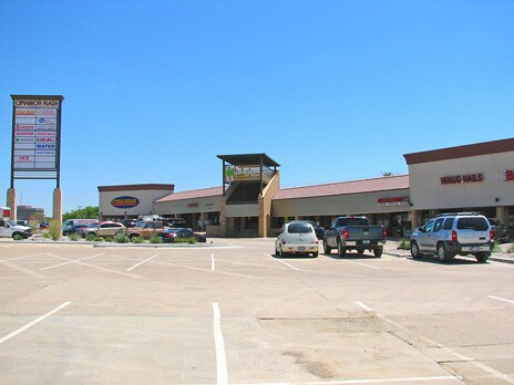 1220-1424 Airport Fwy, Bedford, TX à louer - Photo du bâtiment - Image 3 de 4