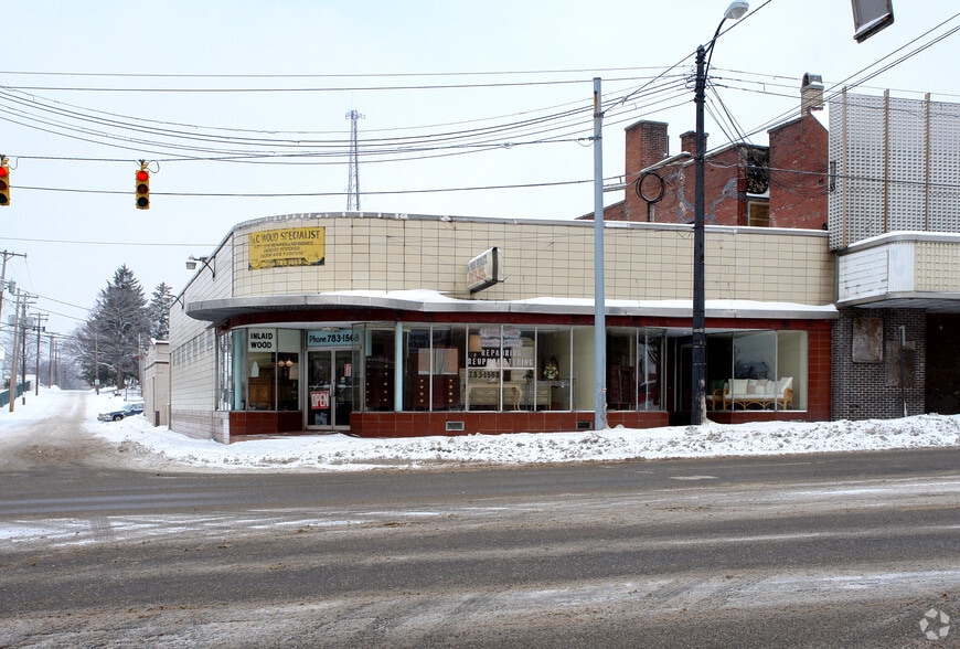 2734 Market St, Youngstown, OH à vendre - Photo principale - Image 2 de 2