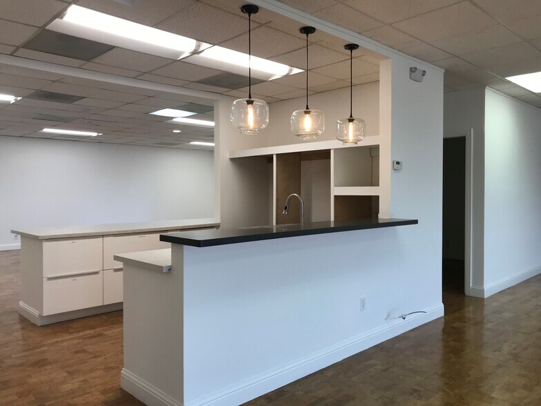 480 S California Ave, Palo Alto, CA for lease - Building Photo - Image 2 of 11