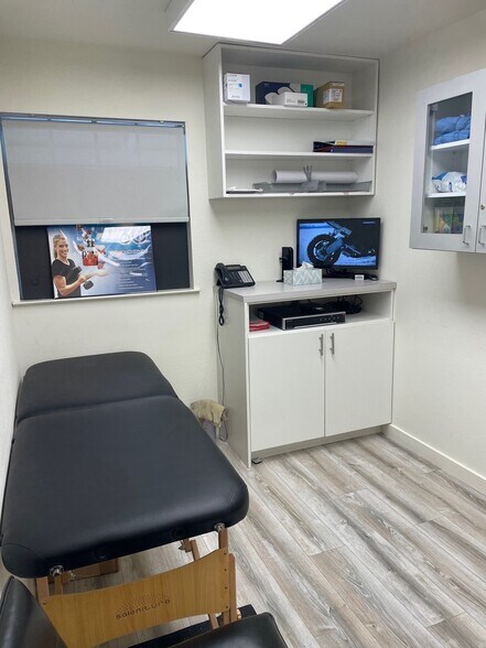 17006 San Pedro Ave, San Antonio, TX à louer - Photo intérieure - Image 2 de 23