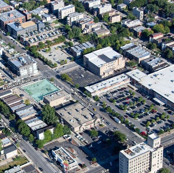 2300 W Madison St, Chicago, IL for sale - Aerial - Image 1 of 2