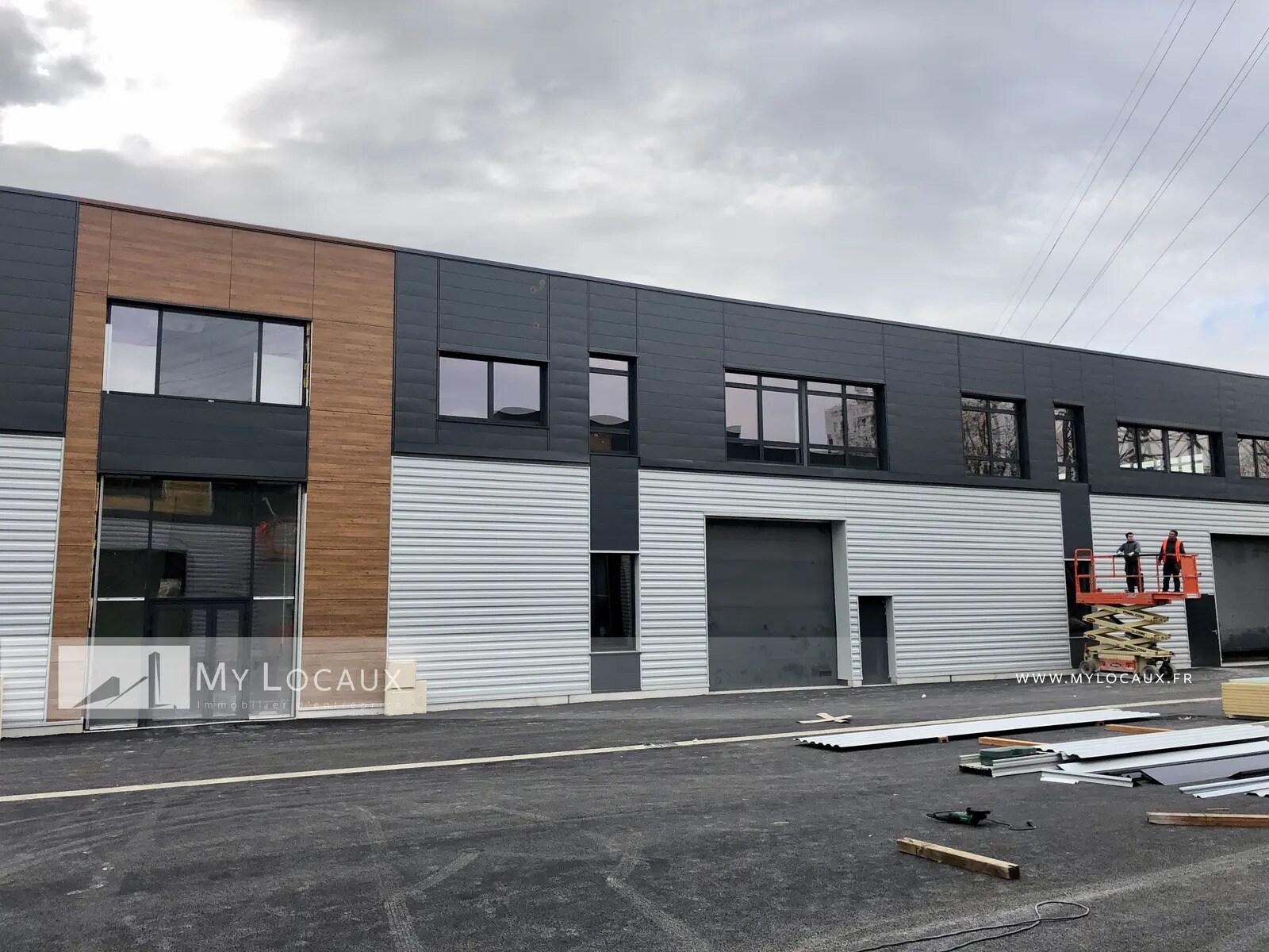 Flex dans Villeneuve-la-Garenne à louer Photo du bâtiment- Image 1 de 5