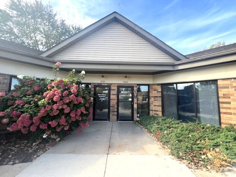 1114 N Main St, Algonquin, IL for lease - Building Photo - Image 2 of 6