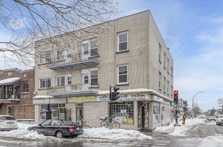 8250-8254 Rue Saint-Hubert, Montréal, QC for sale Primary Photo- Image 1 of 1