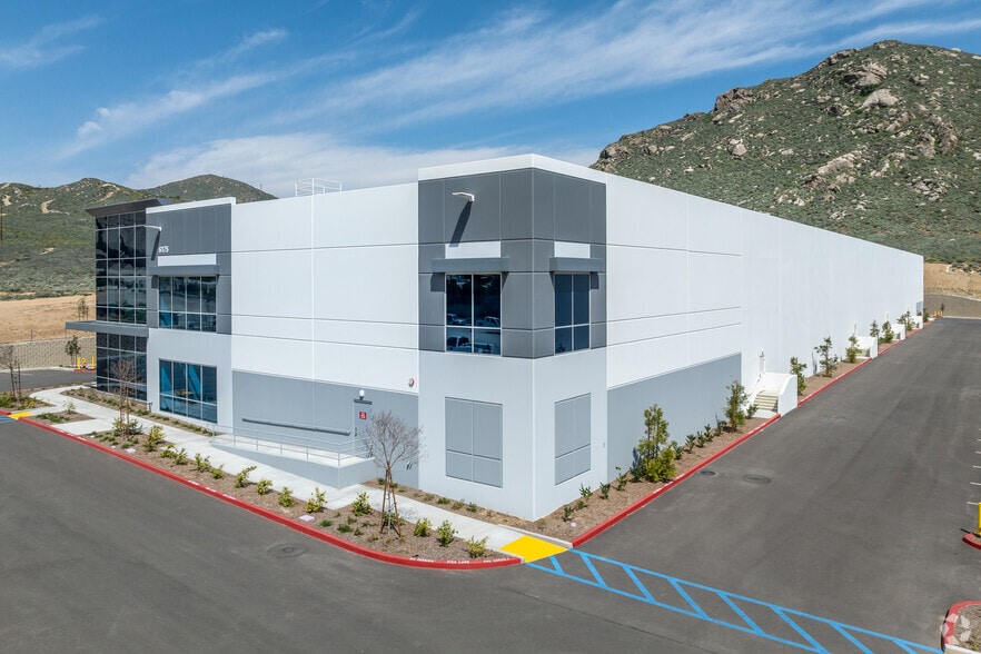 6175 20th St, Jurupa Valley, CA for sale - Building Photo - Image 2 of 6