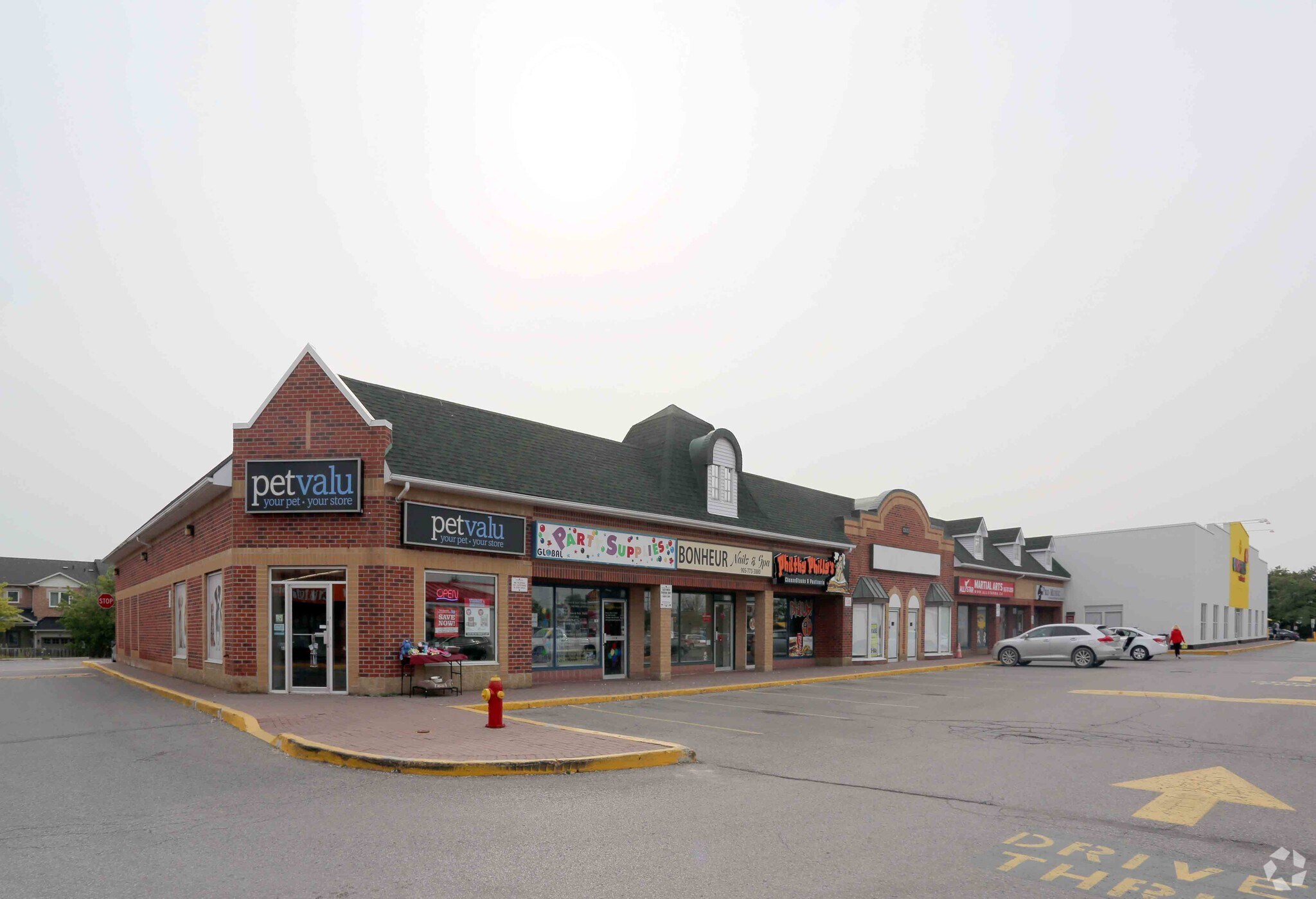 13071-13075 Yonge St, Richmond Hill, ON for sale Primary Photo- Image 1 of 1