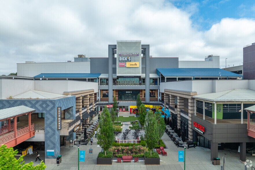 1 Ridge Hill Rd, Yonkers, NY à vendre - Photo principale - Image 1 de 7