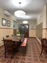 202 Steeples Blvd, Indianapolis, IN à louer Photo intérieure- Image 2 de 3