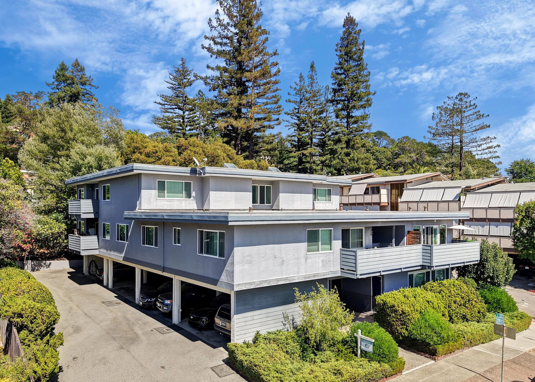 934 Sir Francis Drake Blvd, Greenbrae, CA à vendre Photo du bâtiment- Image 1 de 13