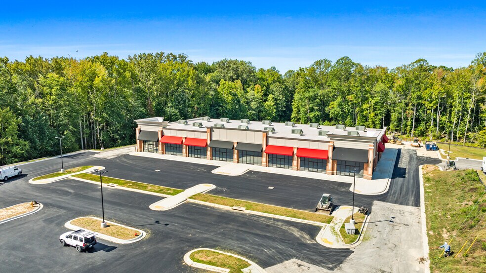 6565 Crain Hwy, La Plata, MD à louer - Photo du bâtiment - Image 2 de 25
