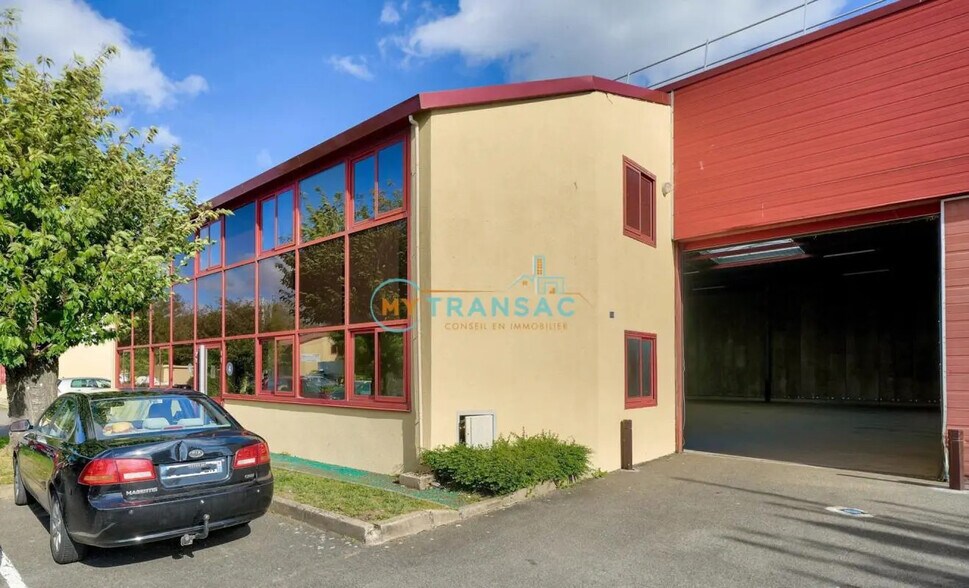 Flex dans Bondoufle à louer - Photo du bâtiment - Image 2 de 12