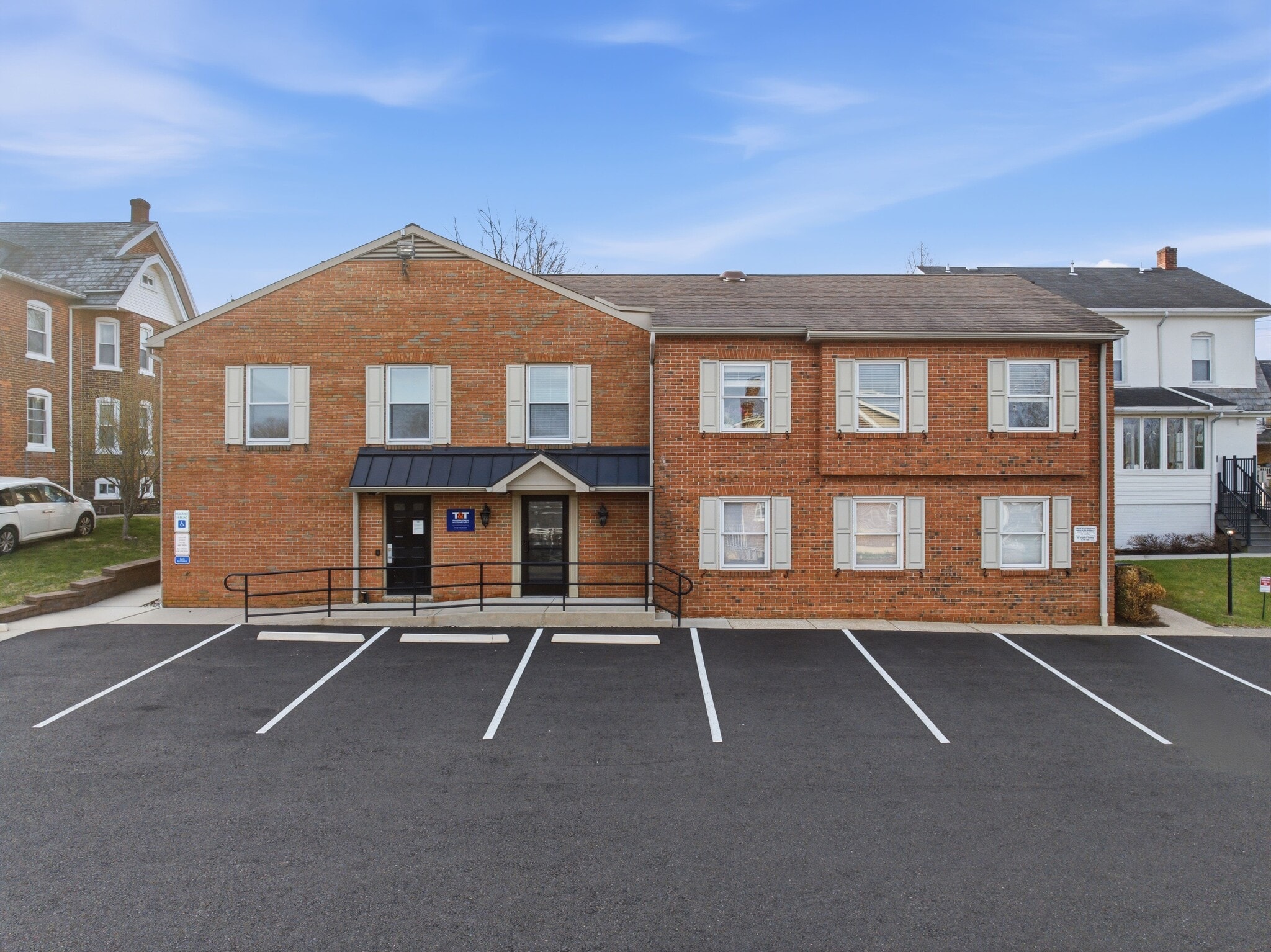 307 E Broad St, Souderton, PA for lease Primary Photo- Image 1 of 17