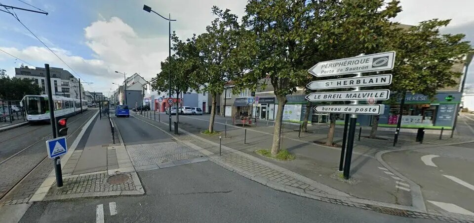 Commerce de détail dans Nantes à louer Photo du bâtiment- Image 1 de 4