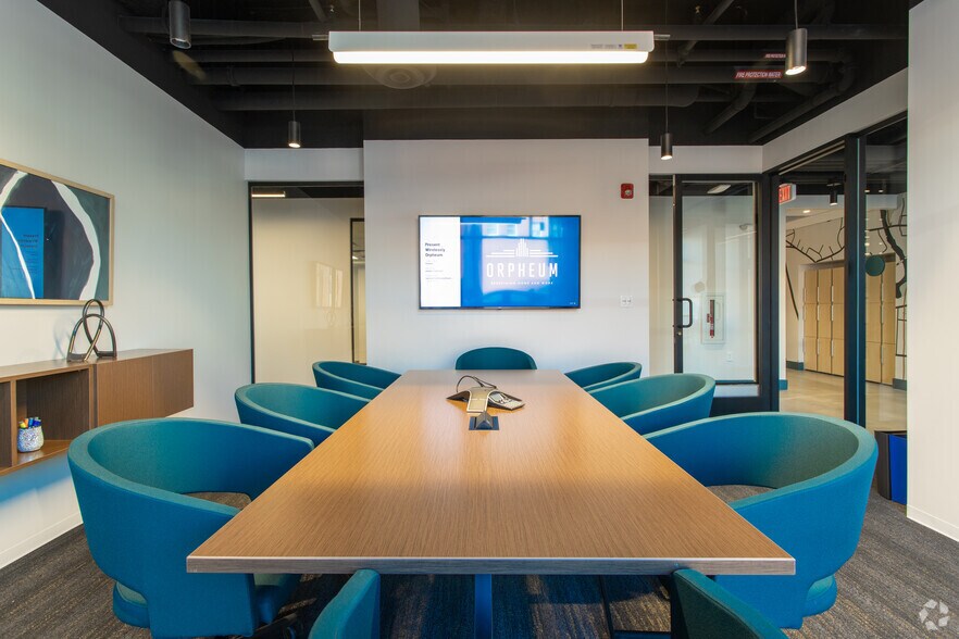 104 Washington St, Dover, NH à louer - Hall d’entrée - Image 2 de 14