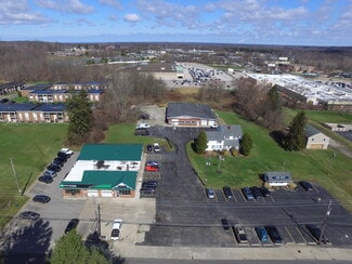 Plus de détails pour 554 Water St, Chardon, OH - Commerce de détail à vendre