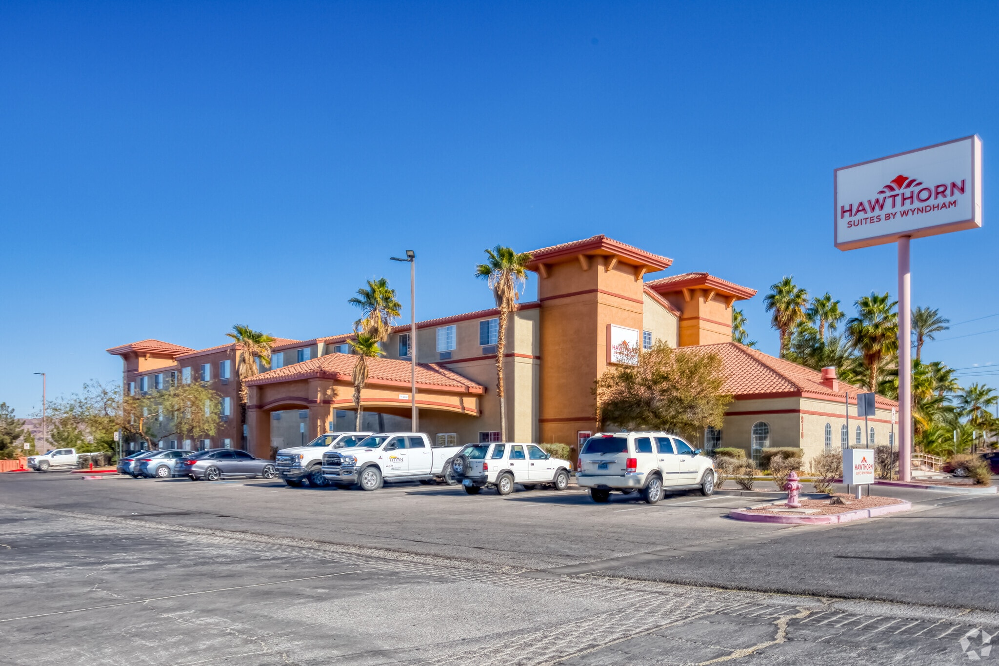 910 S Boulder Hwy, Henderson, NV for sale Primary Photo- Image 1 of 3