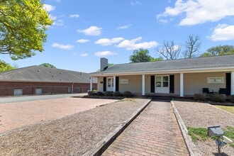 210-212 E Church St, Smithfield, NC à louer Photo du bâtiment- Image 1 de 4